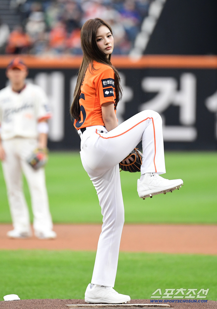  Seol Yoon's powerful windup