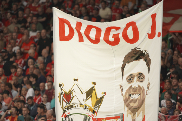 The romantic club Liverpool Jota has a two-year remaining annual salary of about 26 billion won → rarely seen in the soccer world of manager Slot to wife X children