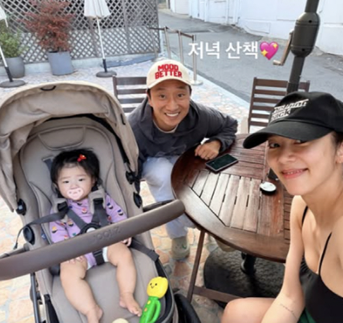 Son Dam-bi Shows Postpartum Transformation on Stroll with Family