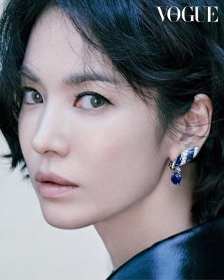 Song Hye-kyo Captivates in Chic Short-Hair Transformation