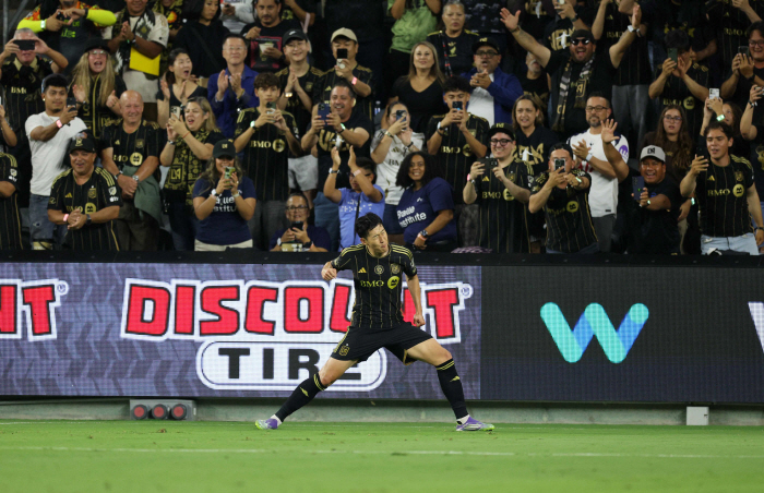 Again! Son Heung-min scored four consecutive goals in front of Jung Sang-bin, and Heungbu Duo Buanga also scored again