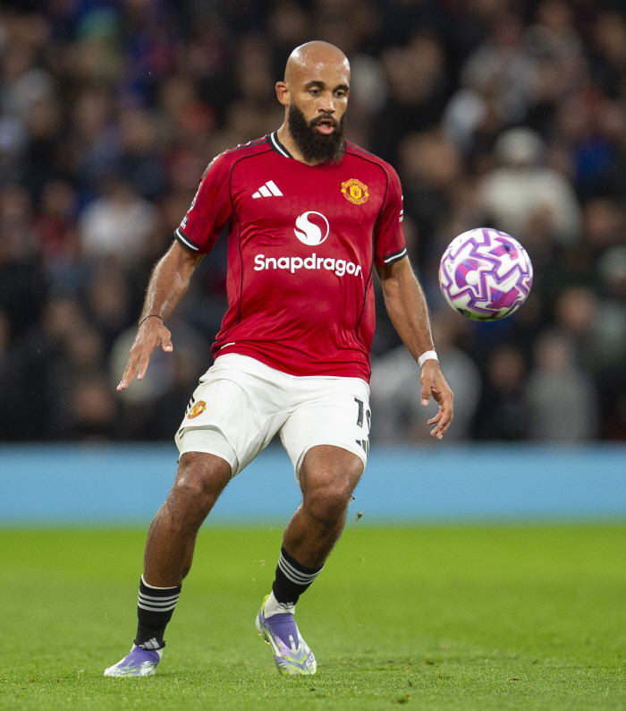 Completely different from other players, the next Manchester United captain is this player...Director Amorim's trust is unlimited
