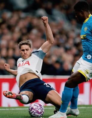  Hwang Hee-chan's starting player Wolverhampton and Tottenham's away game ended in the first half of the 00. Qudus goal  Opsa goal canceled