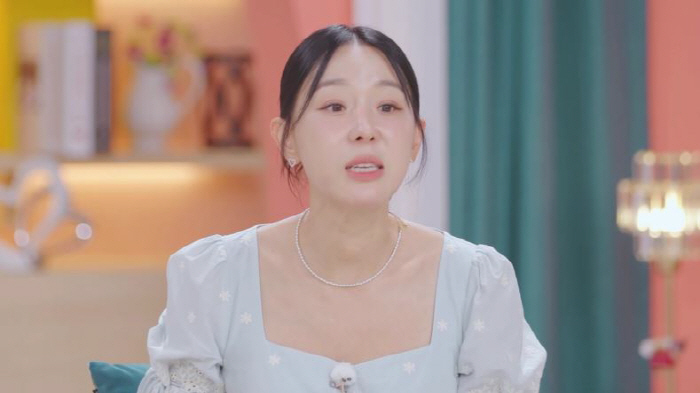 Dong-geon and Myeong-eun are suddenly out of nowhere → just before the catastrophe, filtering out such people