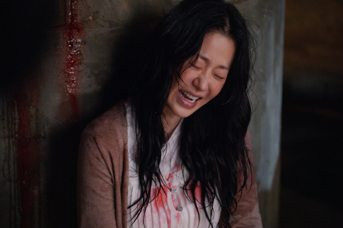 Ko Hyun-jung, cruelty  motherhood  madness...The best performance that gave me shudder until the end
