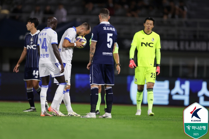 Koo Sung-yoon's good defense show E-Land drew 00 with Incheon, the leader 