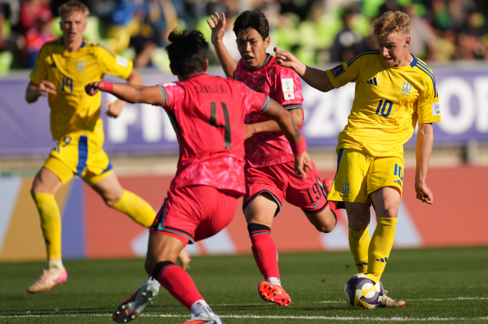 Korean soccer, which lacks determination, is now the end of the media, and Korean fans envy Japan and introduce their reactions 