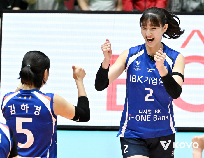 A mark dedicated to Yuk Seoyoung? No way, IBK Industrial Bank won for the first time in 9 years...3-1 come-from-behind victory over the road corporation