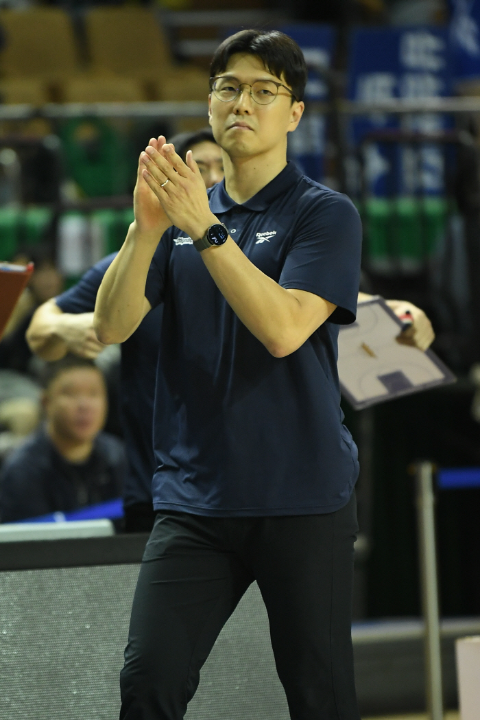  KBL Edition Kevin Durant Henry Ellonson Bombed 30 Points...Wonju DB Overcomes Seoul Samsung 7771