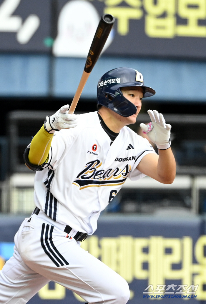  Ahn Jae-seok's RBI double to bring the lead