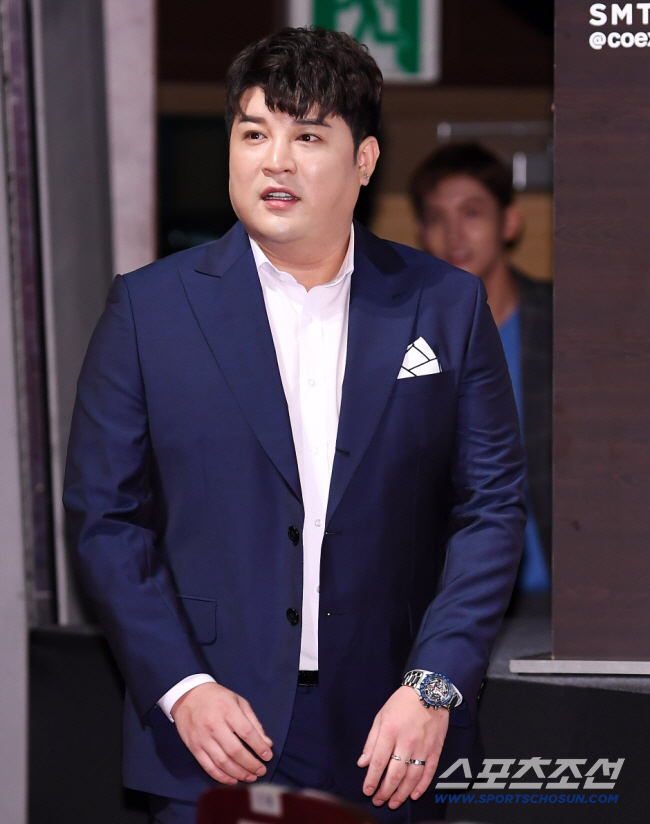 Super Junior Shindong Laughs Off Wedding Question on 'Dongdong Pocha'