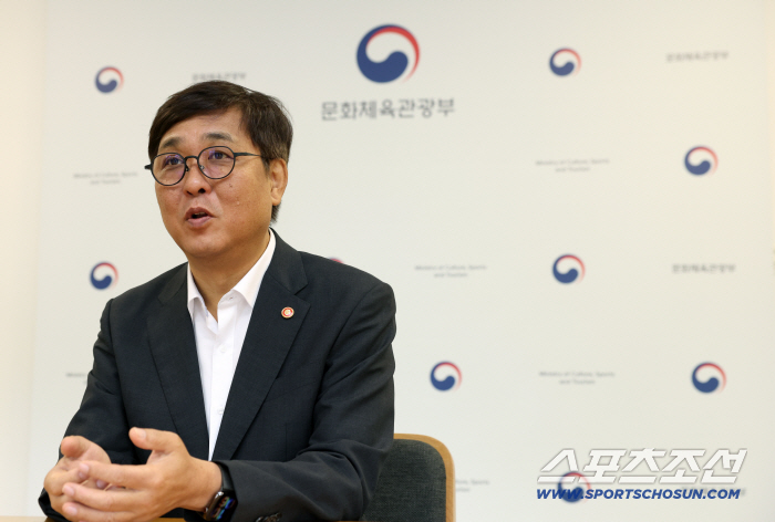 The first visit to Jincheon Training Center by Minister of Culture, Sports and Tourism Choi Hwi-young without compromising people's pride and dignity 