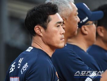 Kiwoom, which is worth 600 million won for two years, has finished thinking about the head coach...Doosan, the beauty of the final home game, is also coming up with a choice time