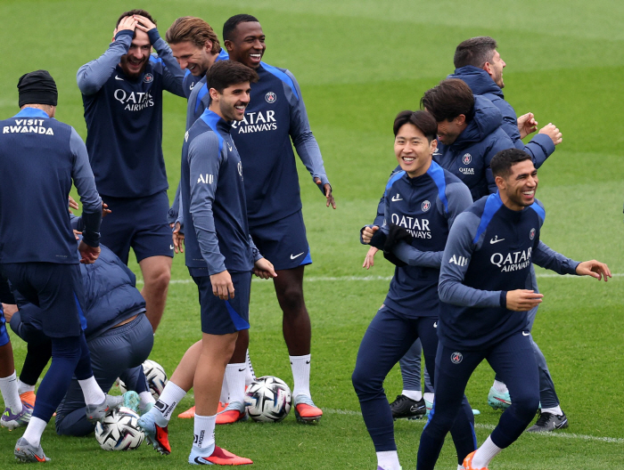 Lee Kangin, big news! The best chance ever came, starting against Barcelona...The Championship of Global Interest Beats Your Eye
