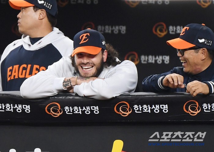 No celebration in Daejeon. Even without Ponce, I won Hanwha. From Jung Woo-joo to Kim Seo-hyun, they won 7-3 against LG with eight bullpen players