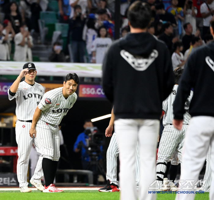  Junwoo, Kim Minsung, and SSG players