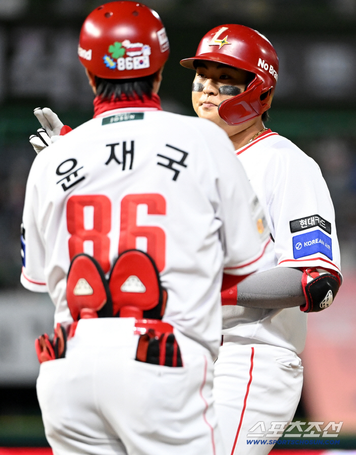  Ko Myungjun, let's go from behind to behind