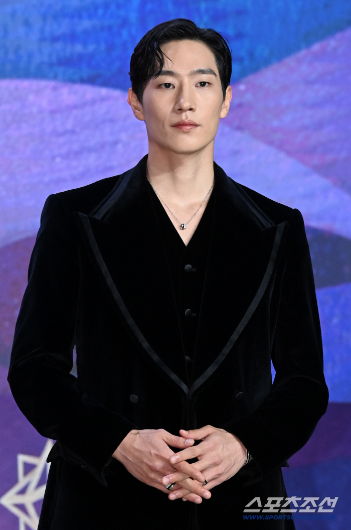  Roh Sanghyun, shining eyes