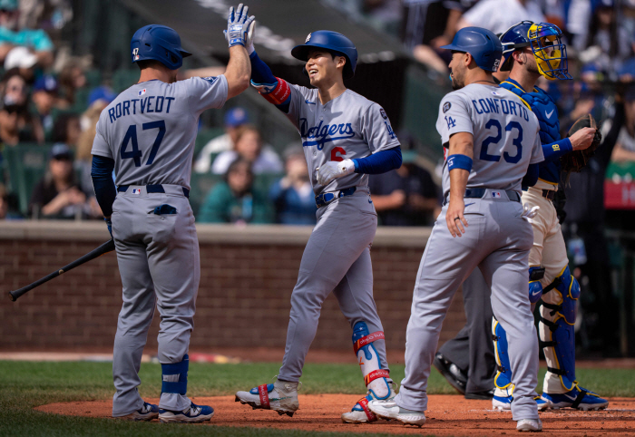 PS, please take me with you LAD Kim Hye-sung's earnest aspiration, the first home run in 120 days, broke out. One home run in four at-bats for the final start of the season