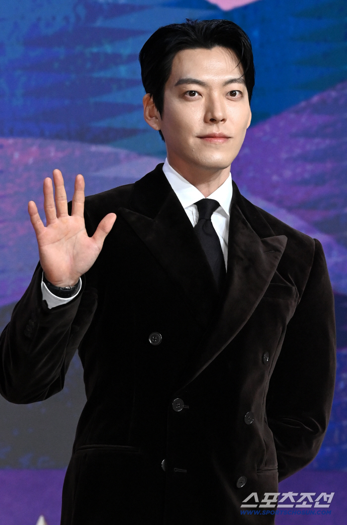  Watch it with your family..Genie Kim Woo-bin ♥ Occupy Golden Week (Roundup)