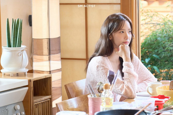 Yoona Crowned ‘Trustworthy Actress’ After Global Success of ‘Bon Appetit, Your Majesty’