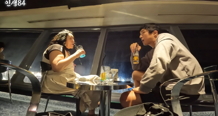 Gian 84, Wow Super Luxury Cruise Travel For a depressed mother who lost her dog (Life 84)