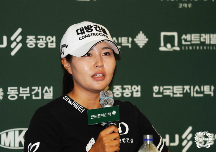 Green is small, but can you be aggressive? MZ defending champion's pleasant answer to the eldest's unexpected question (2025 Dongbu Construction · Korea Land Trust Championship)