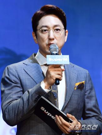 Han Seok-joon collapsed with no memory in the emergency room due to health problems, bleeding. 