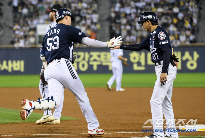 LG failed to win again today. 3 hits, 2 double plays, 0-6 loss to Doosan. All-out Colerbin Jack Log Doosan is the beauty of Yoo Jong.