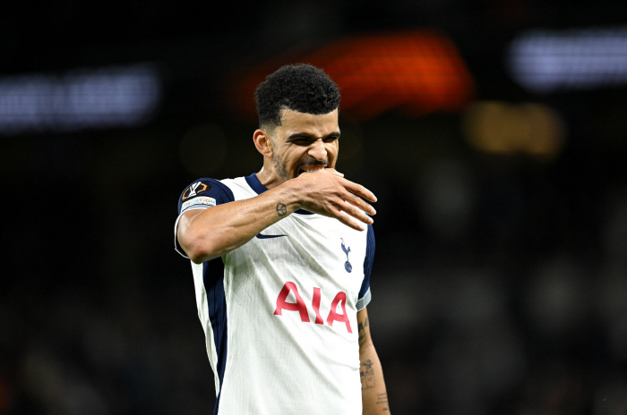 Oh my god! Tottenham striker ends up having ankle surgery...Yuri-body → Iron King is still good, he's playing very well in the middle of the injury