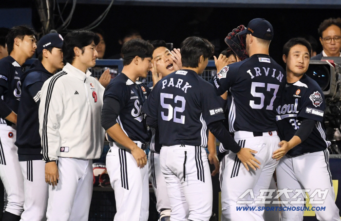  Doosan's colleagues who welcomed the hard-working starter Colerbin