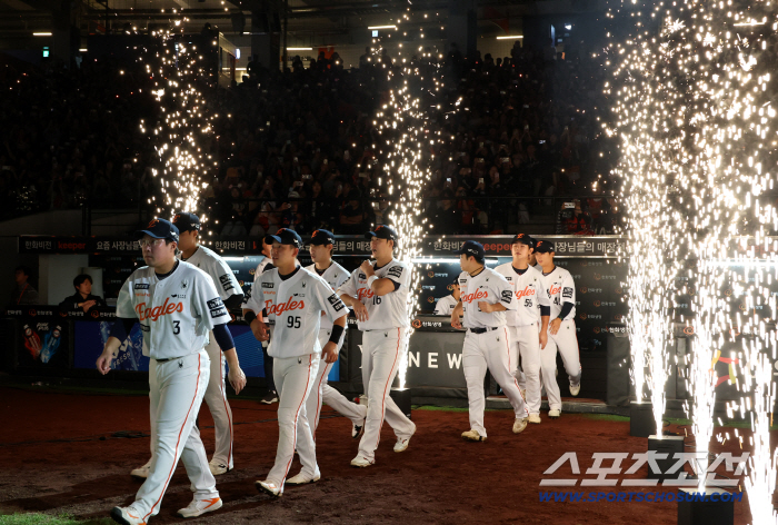  Hanwha, who won the final home match, thank you to the fans