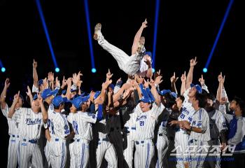  Oh Seung-hwan's retirement ceremony, the finale with rinsing