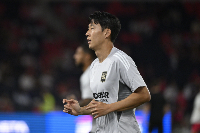 Son Heung-min, why did you turn down 190 billion won! Legendary SON's choice changed the fate of a director, and eventually he left → The replacement is a legend who embraced him