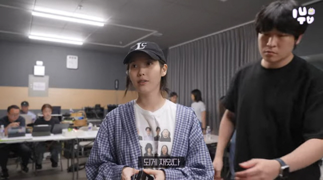 Class 33 IU, 'I gained weight'...Even with no makeup, it shines