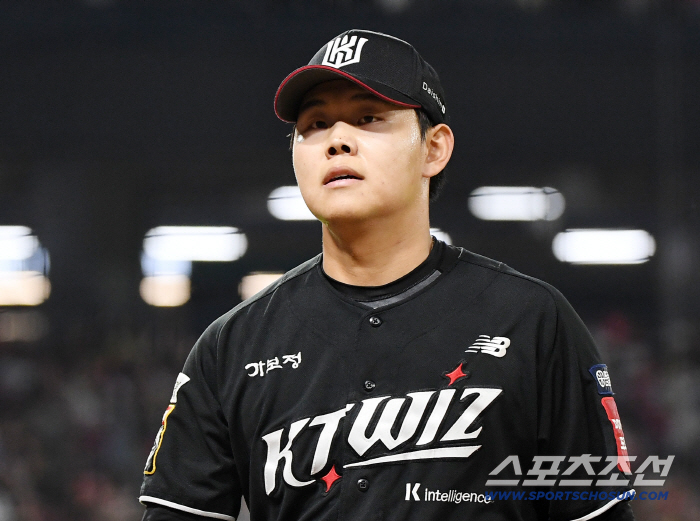 Elbow surgery, first full season of return, 10 wins of fighting spirit, Hyung-joon saved KT, going all the way to the end of the 5th place war