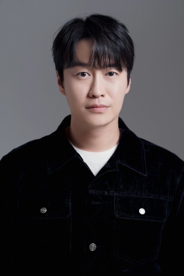  It's Do Seungji on the street, Oh Sik, the tyrant's chef! I'm glad you did..one's favorite work