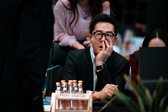 It also worked on Crime Scene Zero Worldview Global..Netflix Becomes Top 10 in Non-English