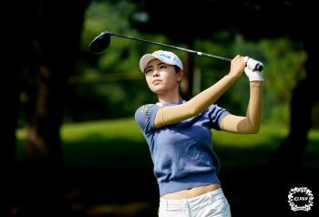 It was 3 years ago, so I remember... Lee Ga-young's path to victory (Dongbu Construction, Korea Land Trust Championship) is the lone lead in 1R of the competition, which was the first win in his life
