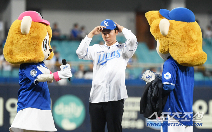Lee Ho-beom, who ranks at the top of his strikeout ability, completed a down payment of KRW 250 million, and completed a contract for Samsung 2026 rookie players 