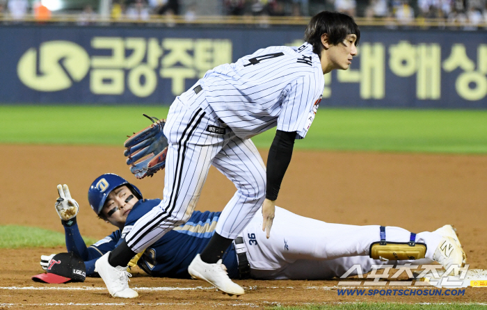  Gwon Hee Dong Shin Minjae, thank God