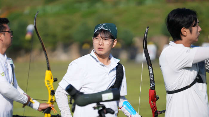  Is Lee Jung-han shooting properly?