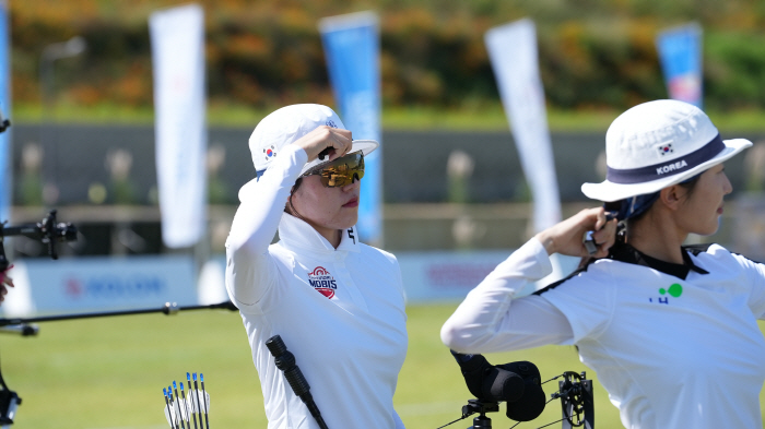  Isn't it So Chaewon in the archery?