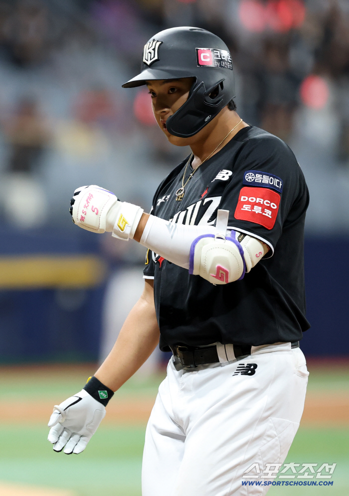  Kang Min-sung made a timely hit
