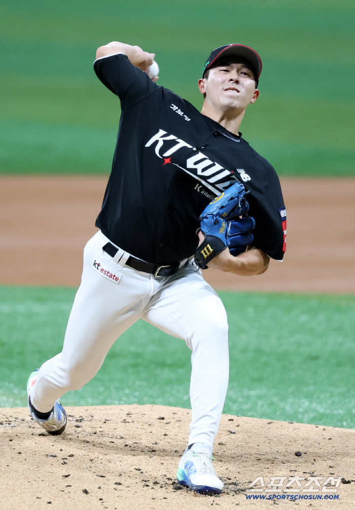  KT starter Han Cha-hyun's hard throw