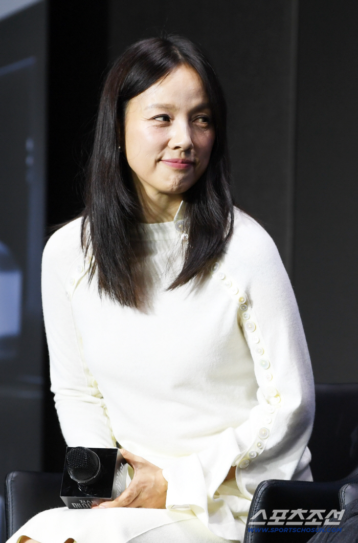  Lee Hyori's elegant beauty
