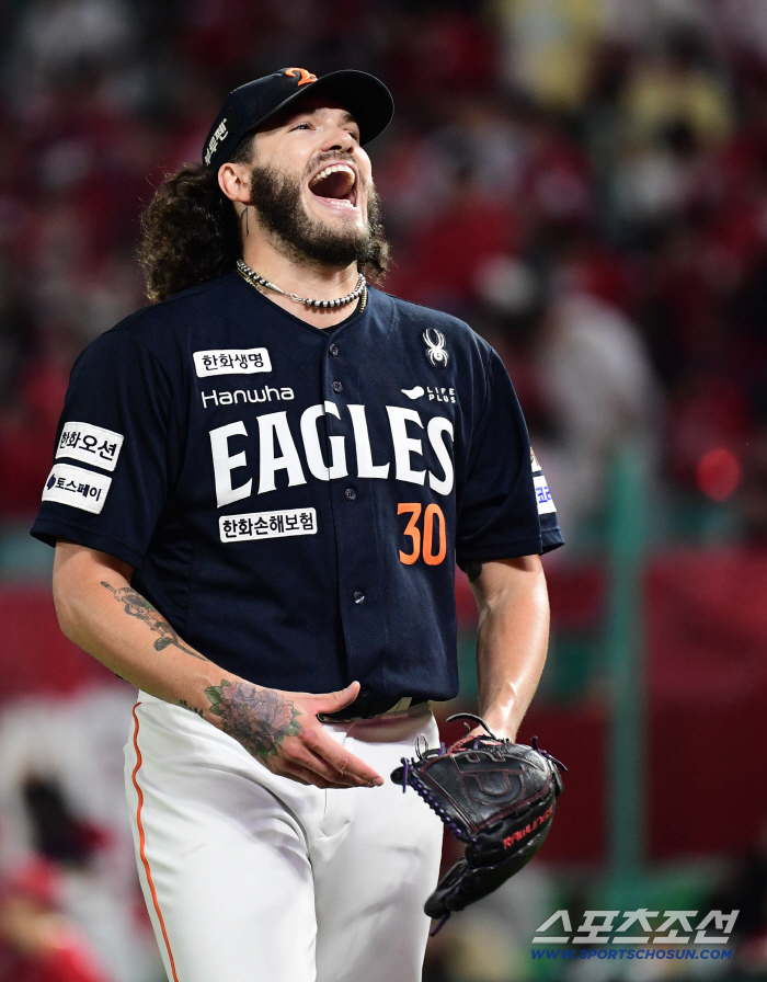  Ponce will win again today
