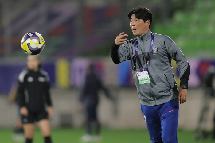 Runner-up → The powerhouse that advanced to the semifinals is on the edge of a cliff...Even if we win the final game, there's a possibility that we'll be