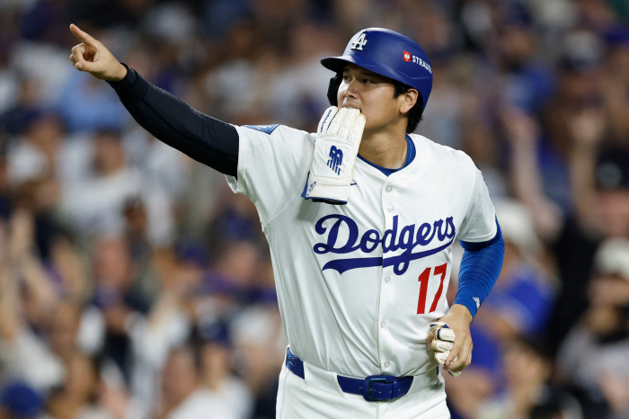 Candidate! Yamamoto 6 ⅔ innings 8K  Otani wedge timely hit 2 consecutive wins to advance to Division S LAD 84 CIN 