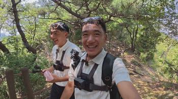 Gian84 Nepalese younger brother Tamang and Rai, Seoul mountain  stone...It fell on the North Korean mountain